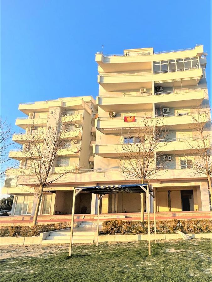 Sky & Sea Viewing Apartment Влёра Экстерьер фото